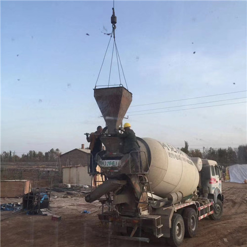 石嘴山市“精准瞄准”—— 吊车的 “定位导航” 技术